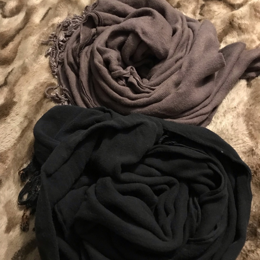 (bundle 2/$15) 2 shawl scarves